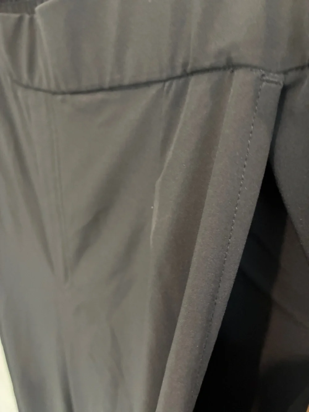 Lou & Grey lightweight wide